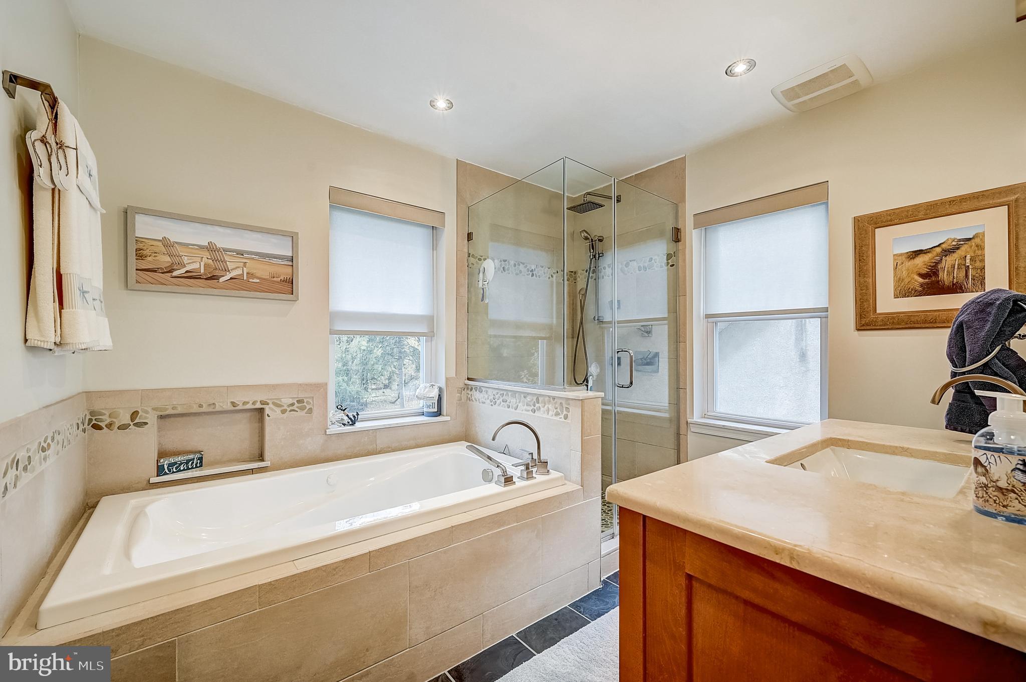 GLENSIDE - Residential