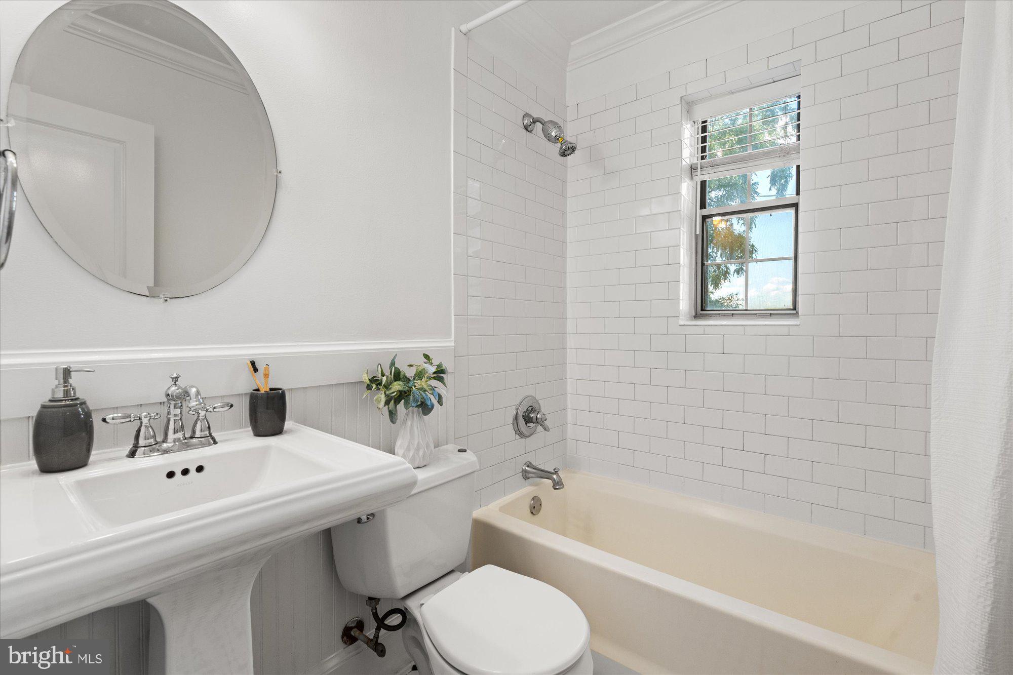 OLD TOWN ALEXANDRIA - Residential