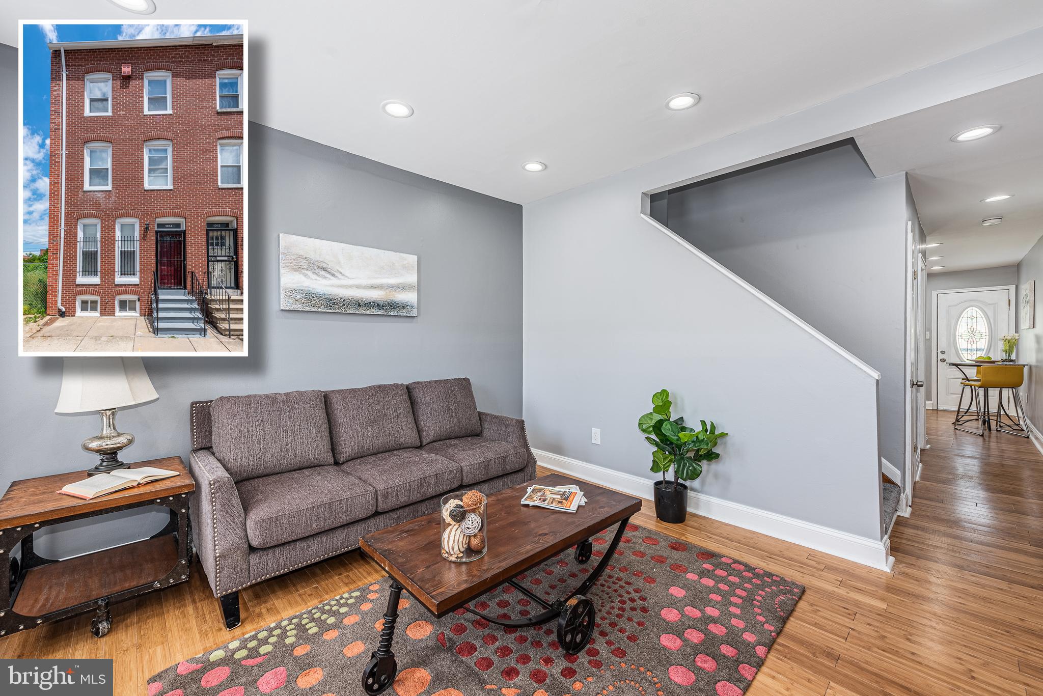 HOLLINS MARKET - Residential