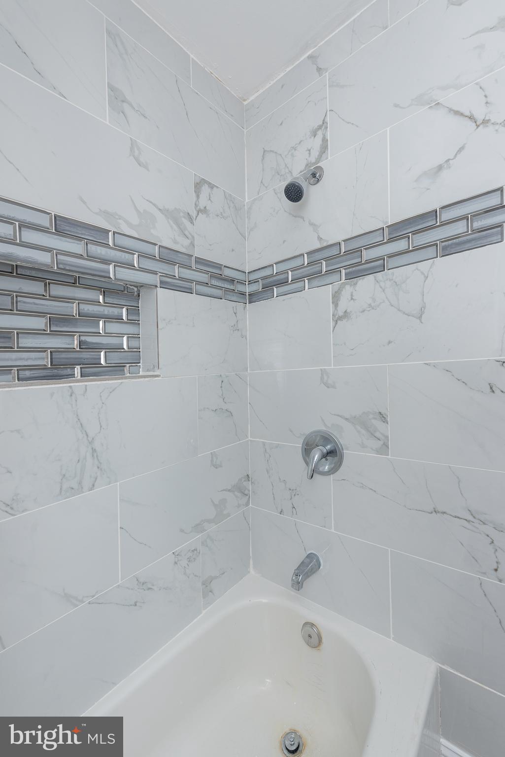 HOLLINS MARKET - Residential