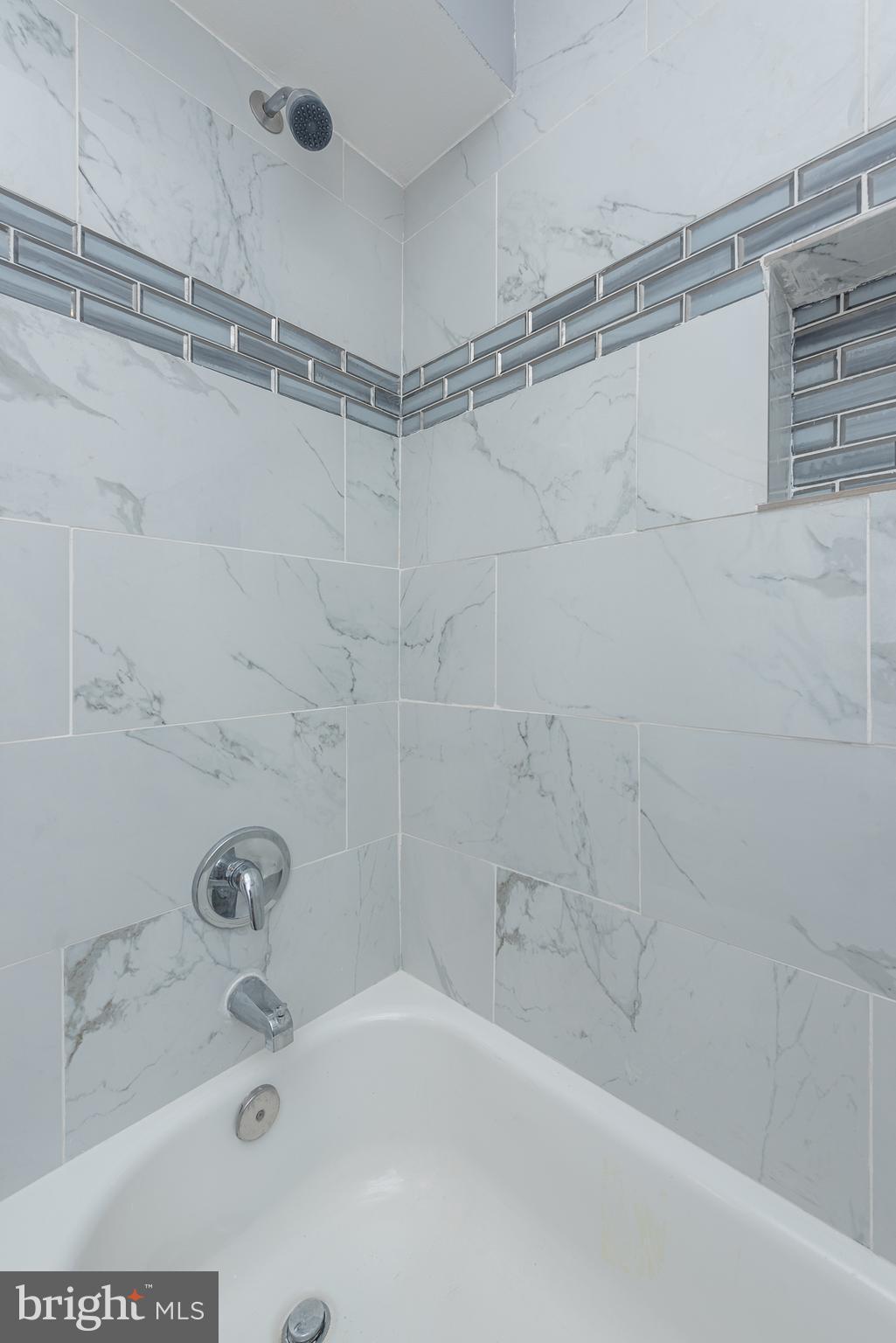 HOLLINS MARKET - Residential