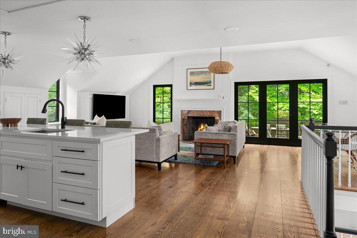 LUMBERVILLE - Residential