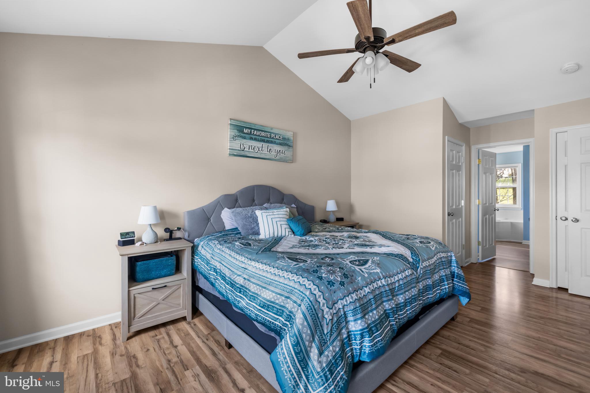 LAUREL RIDGE - Residential