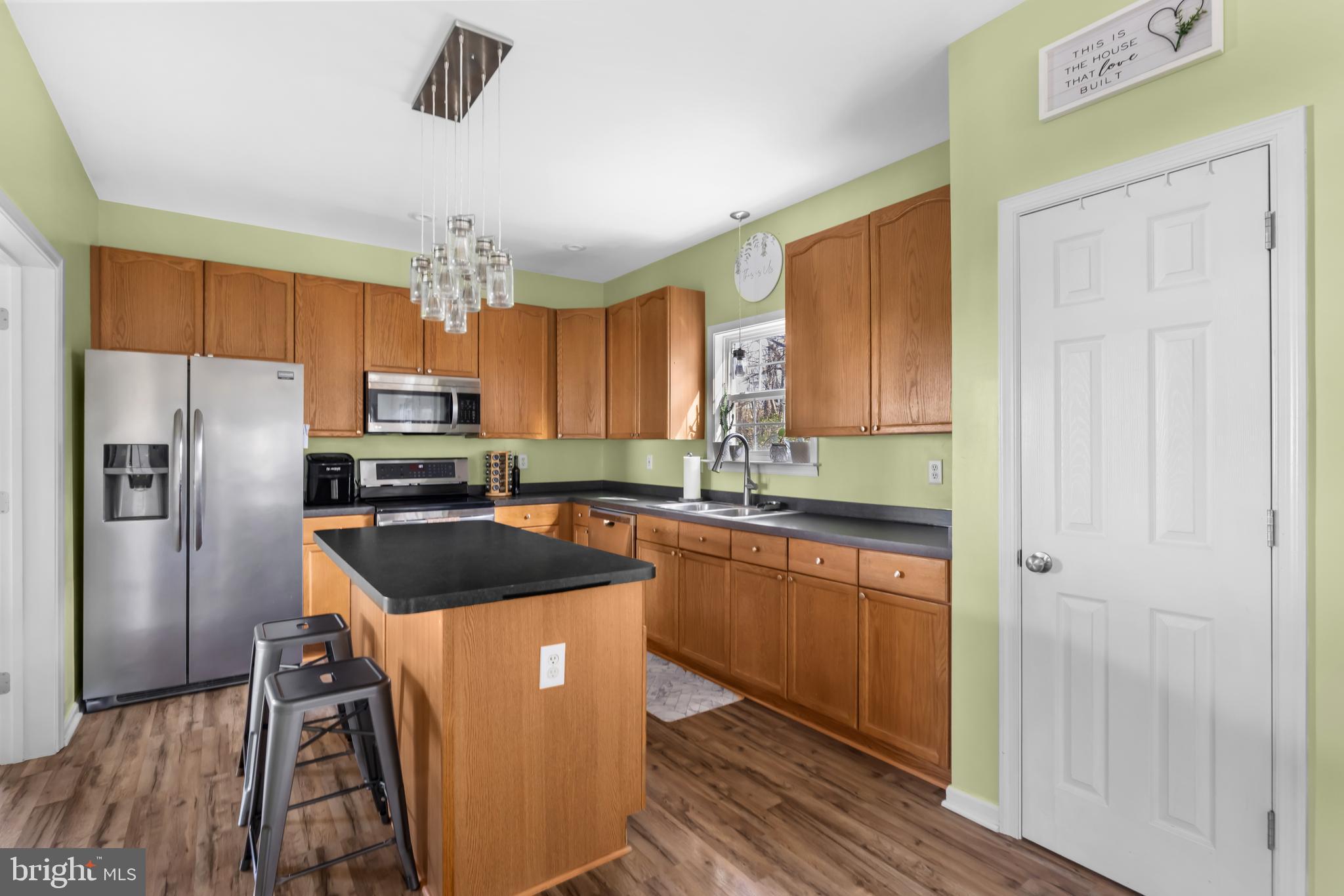 LAUREL RIDGE - Residential