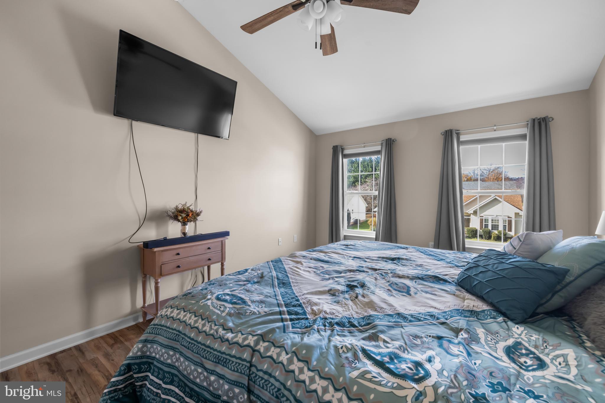 LAUREL RIDGE - Residential