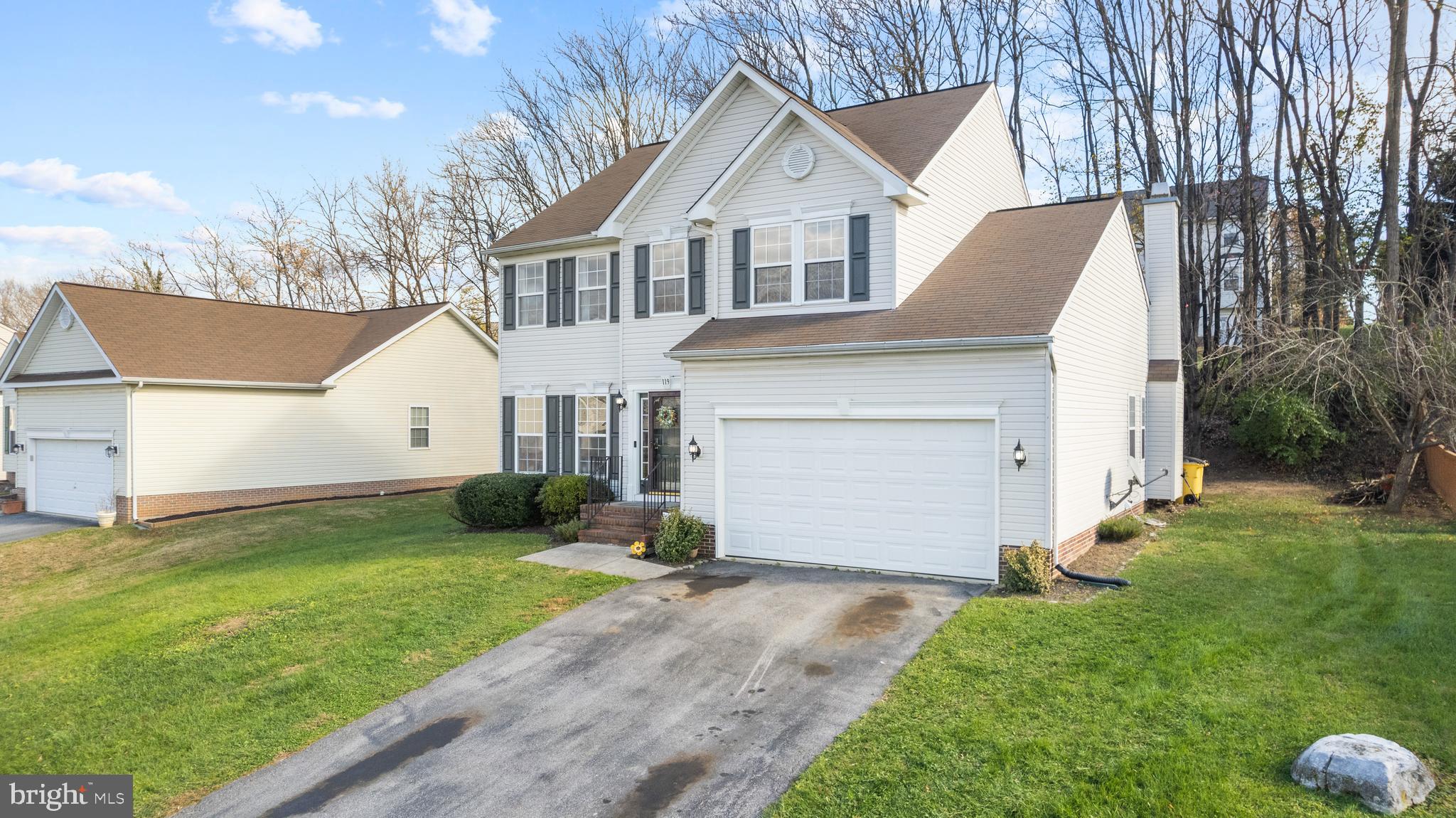 LAUREL RIDGE - Residential