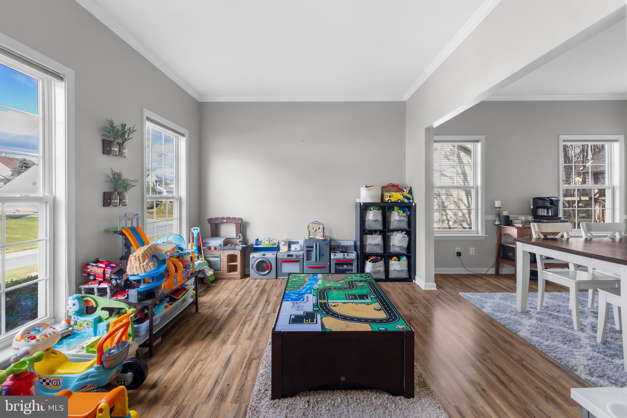 LAUREL RIDGE - Residential