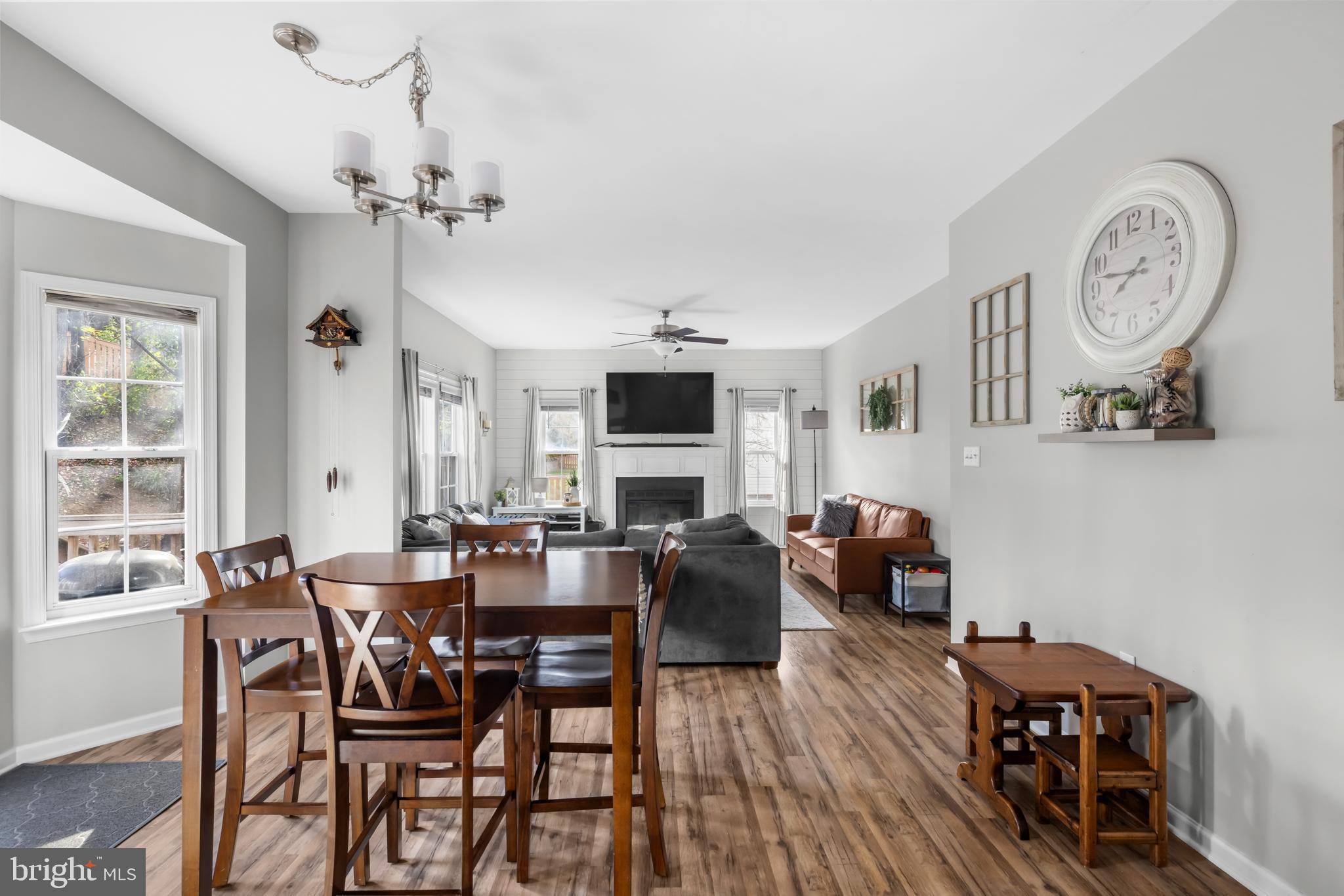 LAUREL RIDGE - Residential