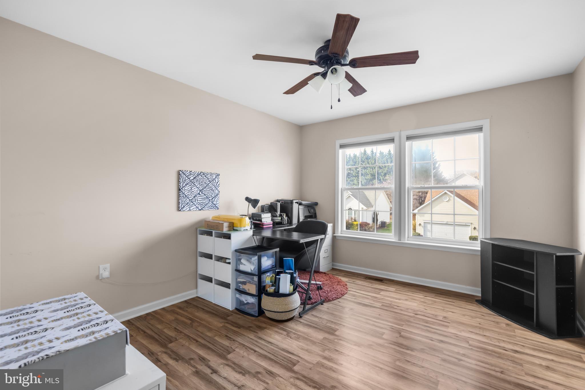 LAUREL RIDGE - Residential