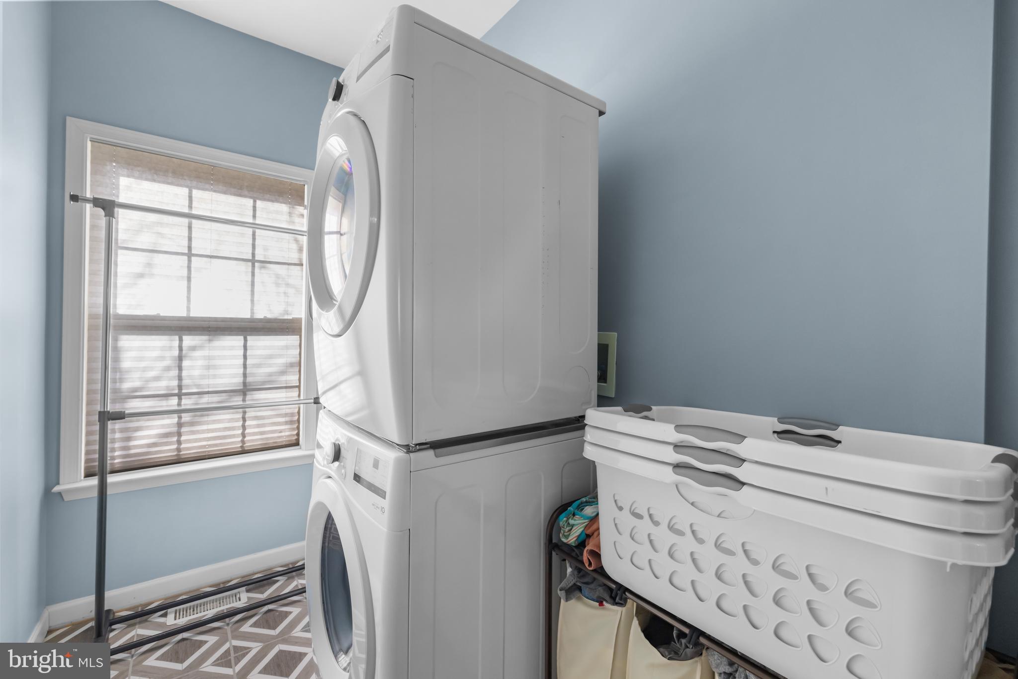 LAUREL RIDGE - Residential