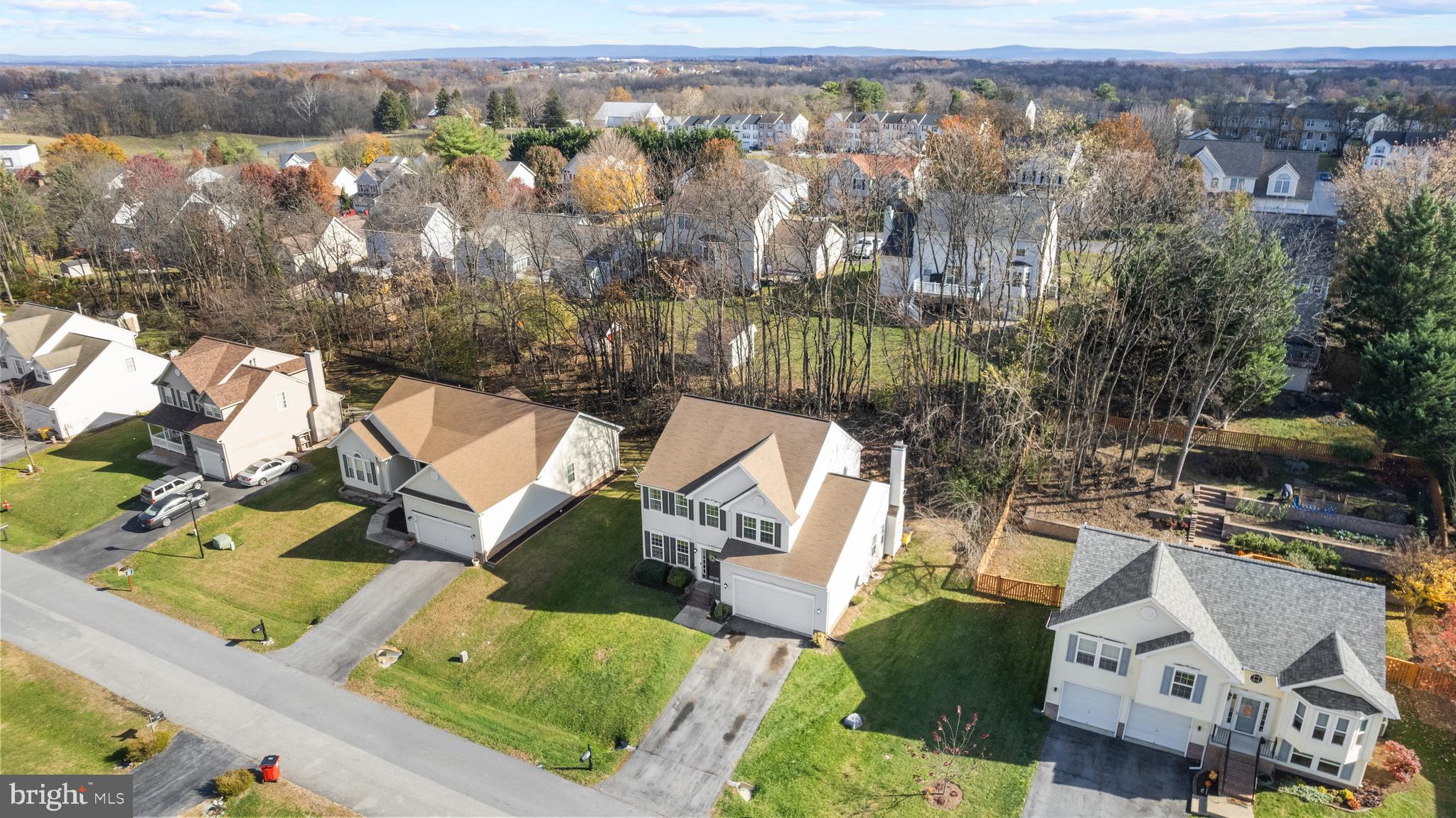 LAUREL RIDGE - Residential