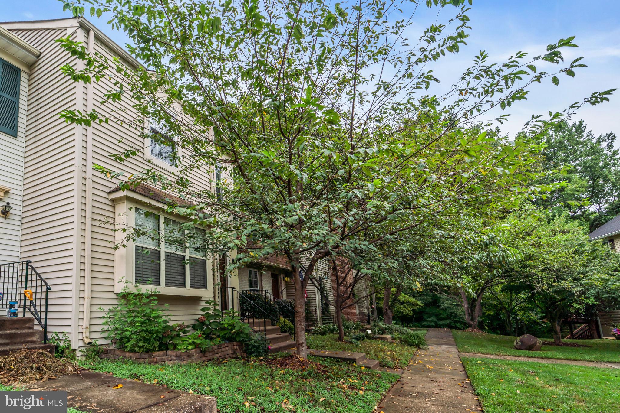 5809 WATERDALE COURT