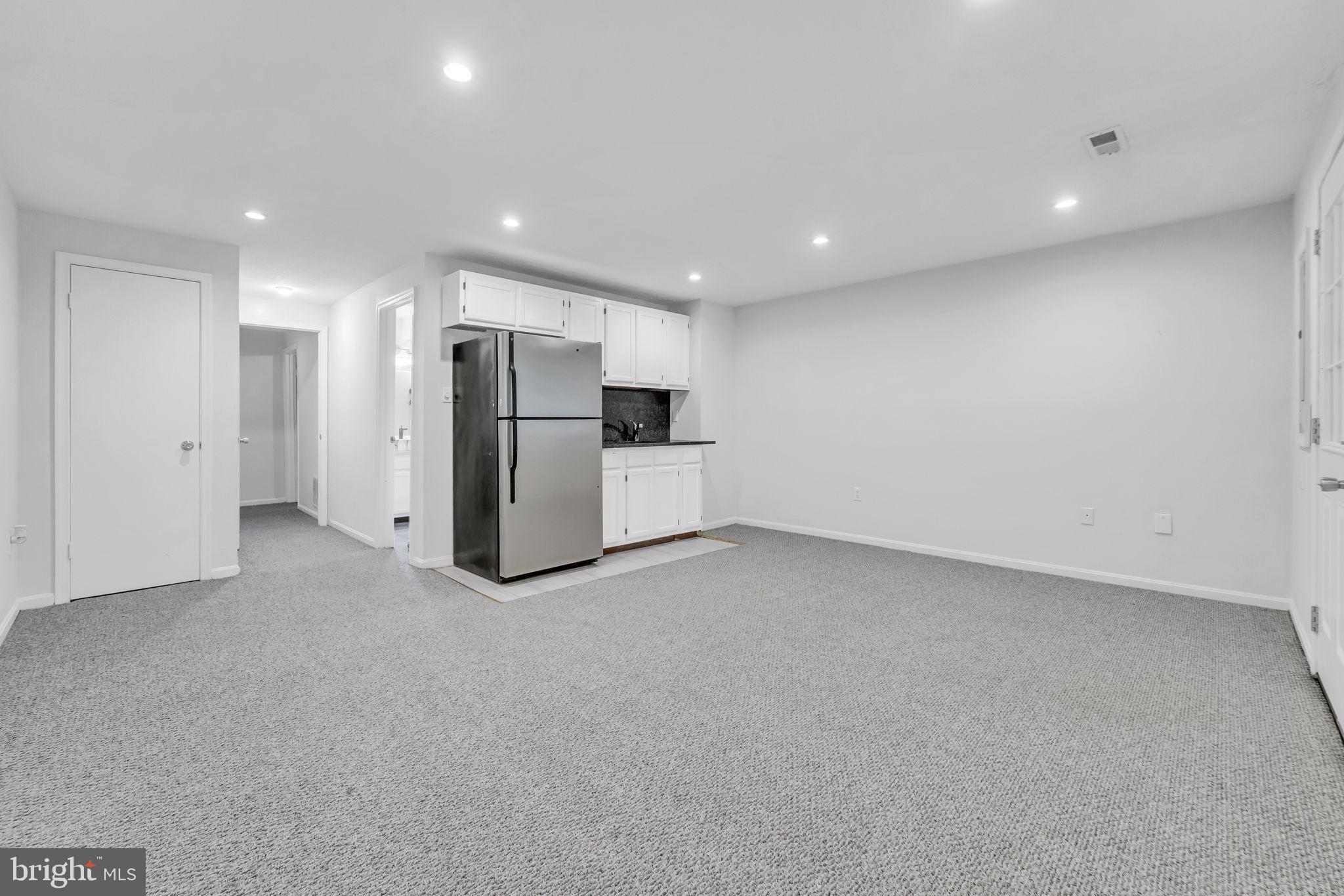 5809 WATERDALE COURT