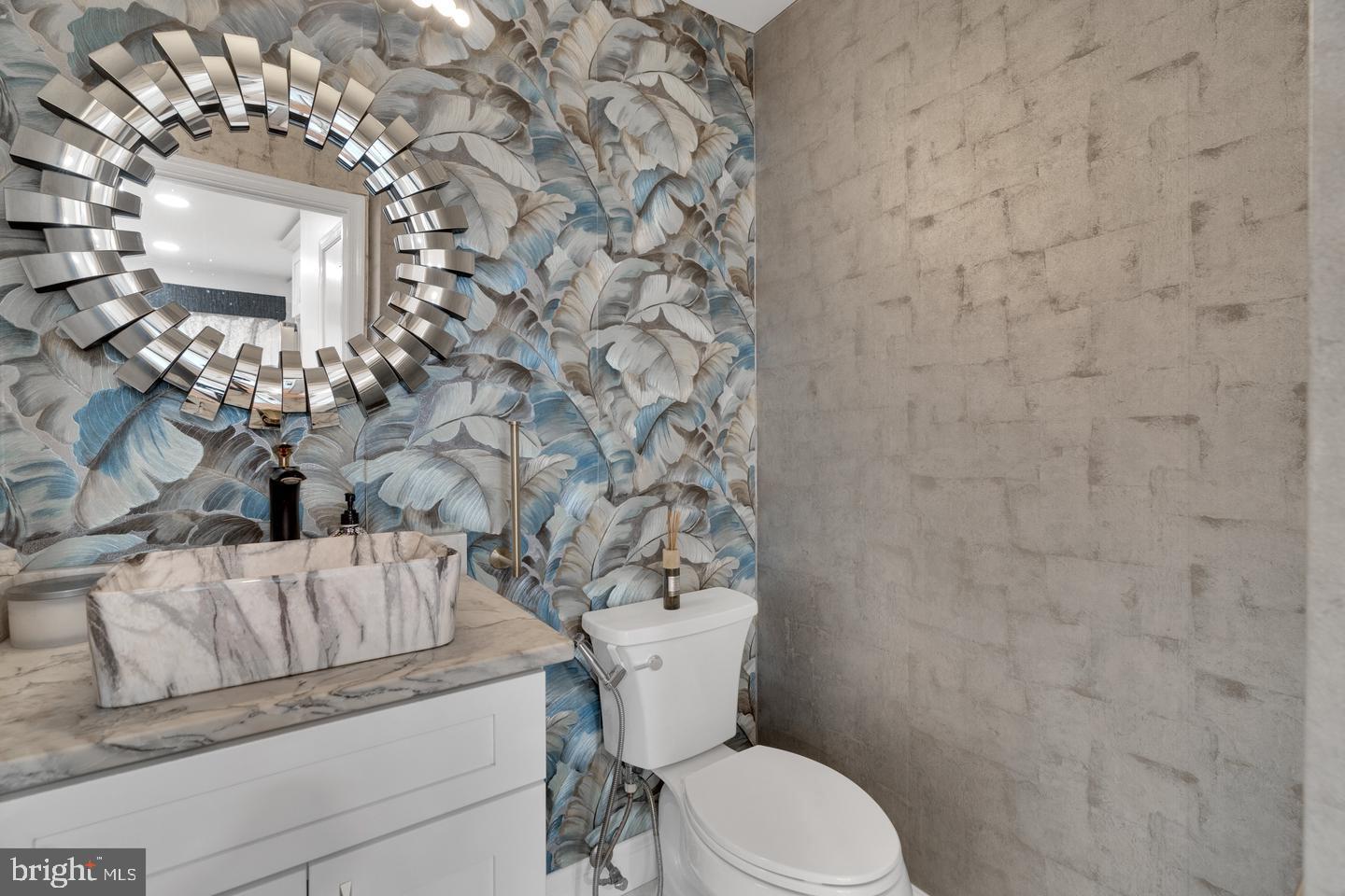5809 WATERDALE COURT