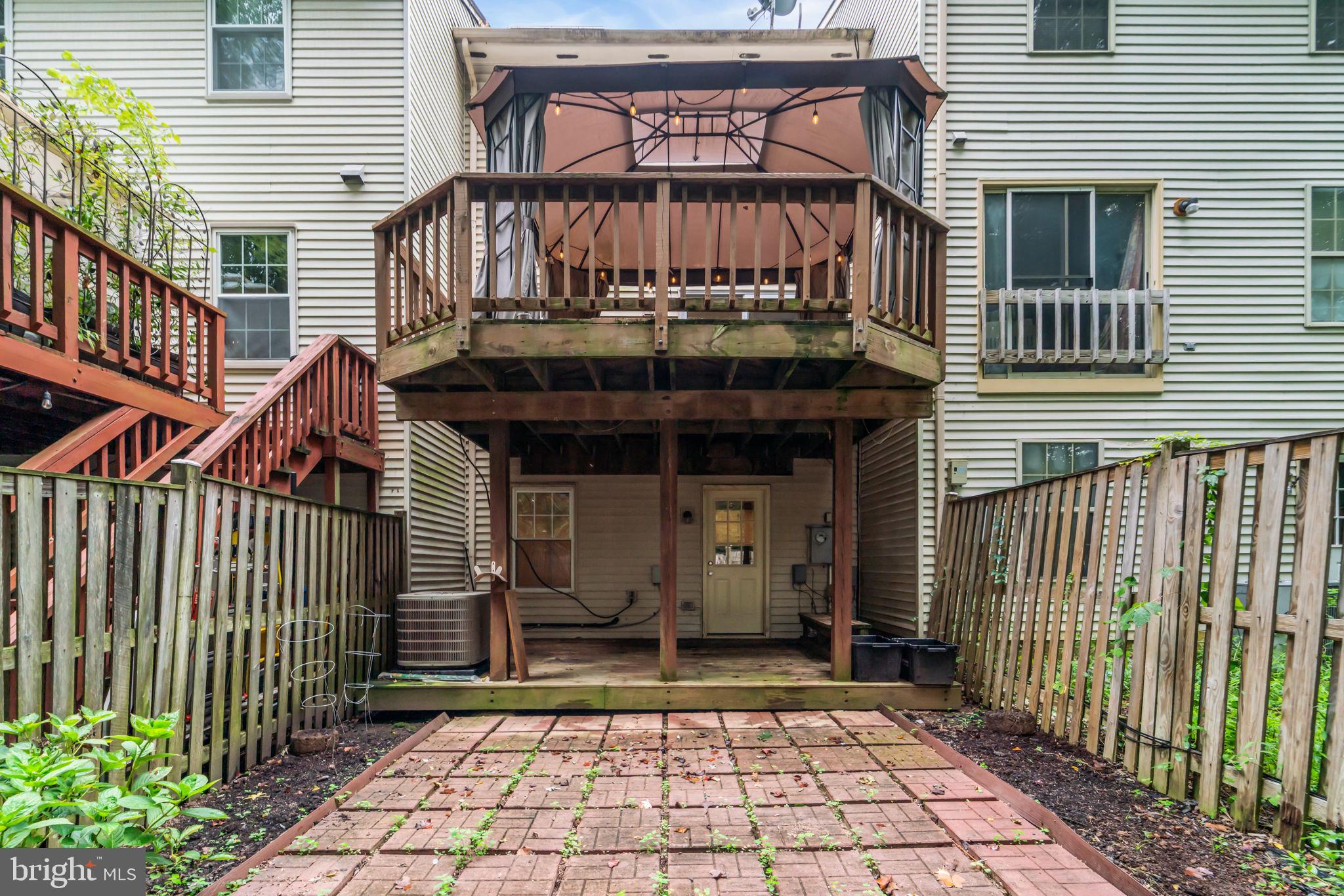 LITTLE ROCKY RUN - Residential