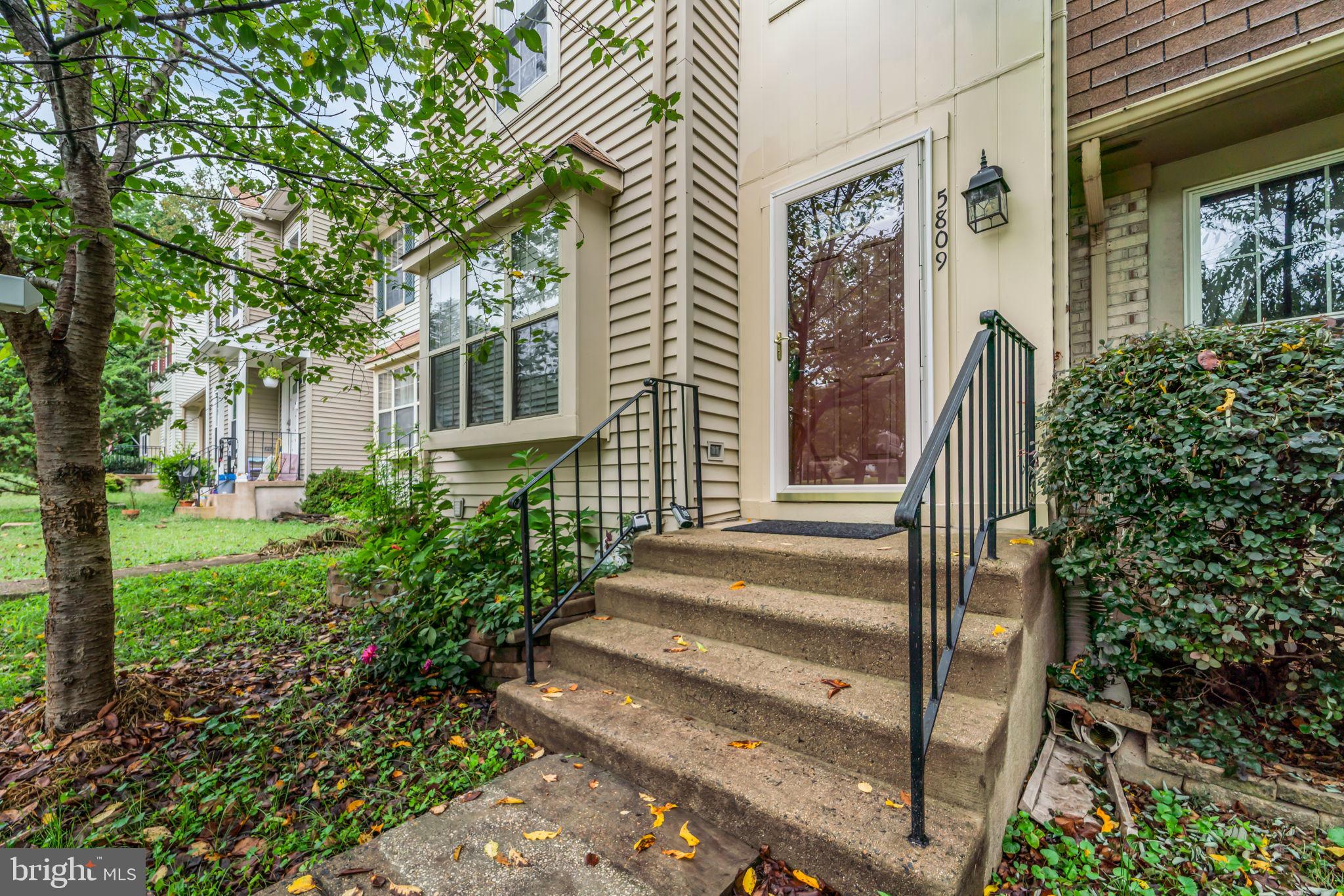 5809 WATERDALE COURT