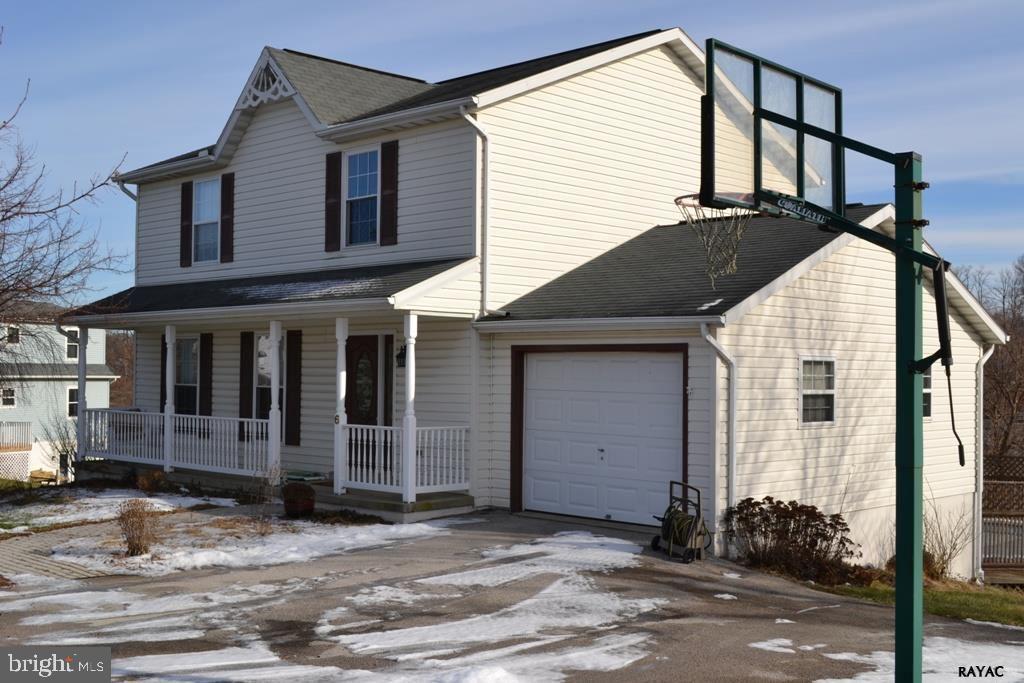 STEWARTSTOWN STATION - Residential