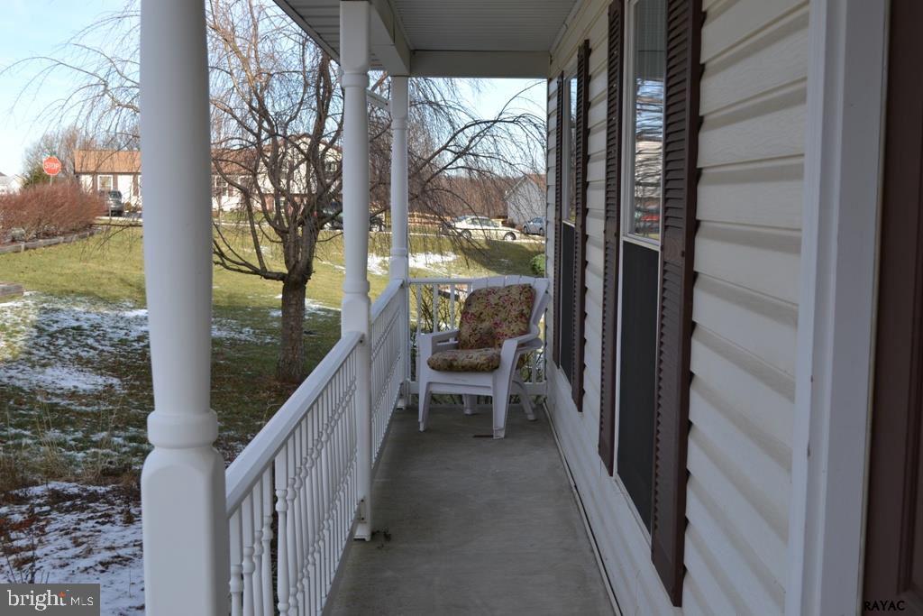 STEWARTSTOWN STATION - Residential
