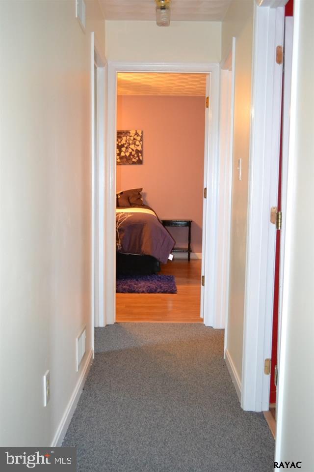 STEWARTSTOWN STATION - Residential