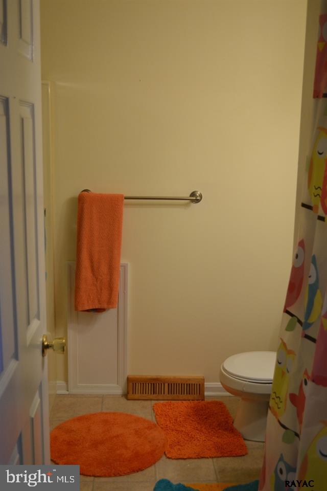 STEWARTSTOWN STATION - Residential