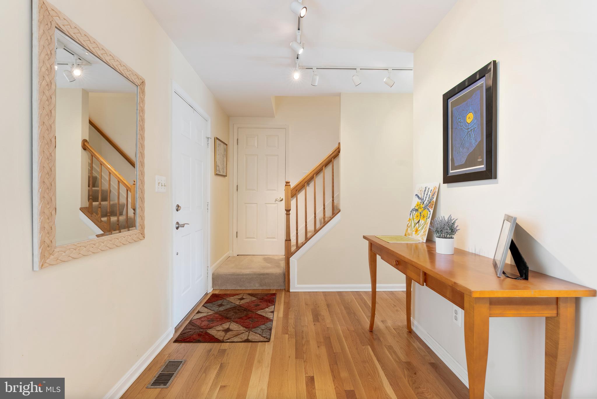 POOLE MEADOWS - Residential