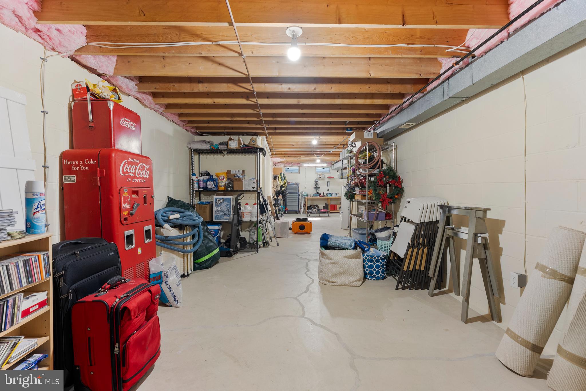 POOLE MEADOWS - Residential