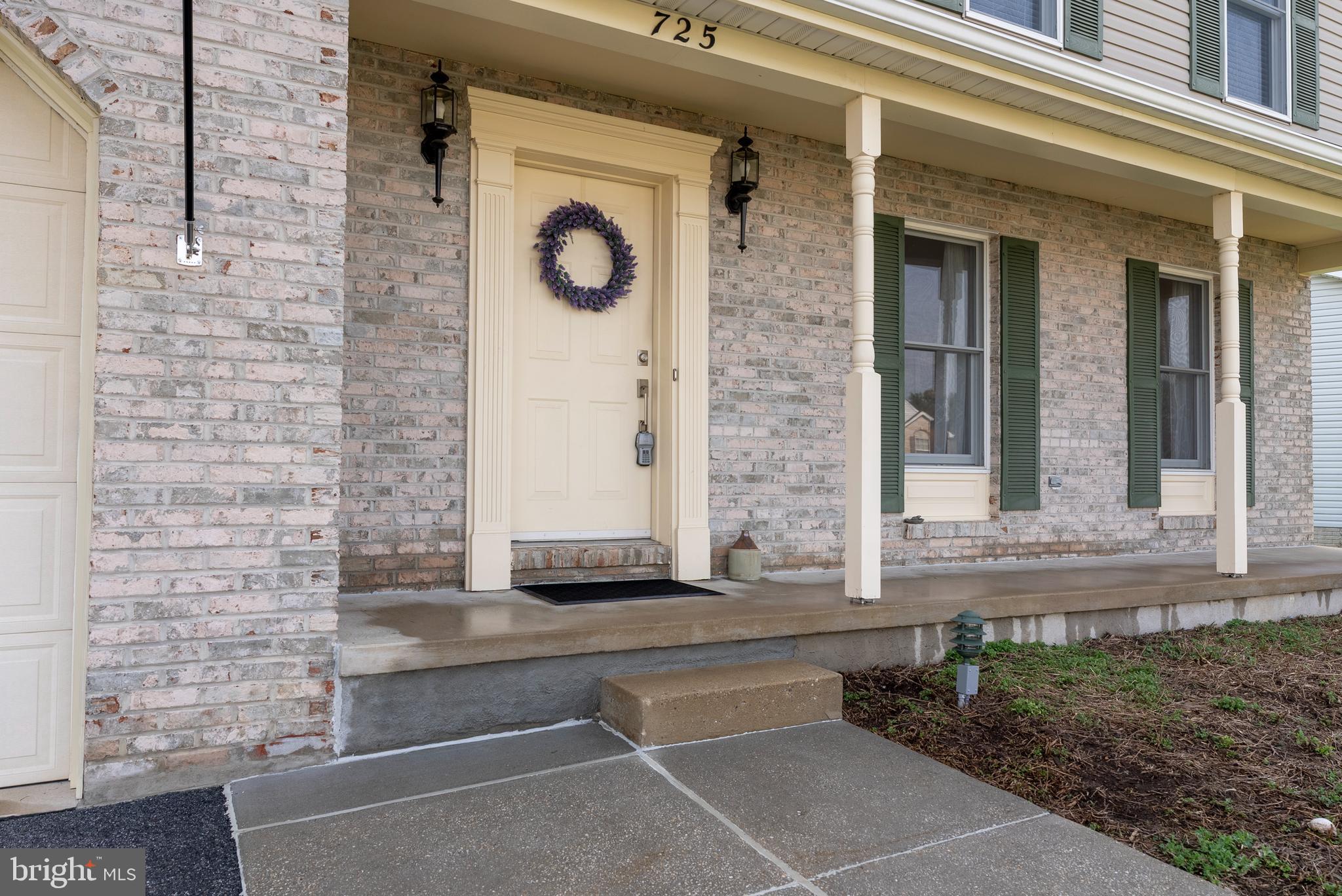 POOLE MEADOWS - Residential