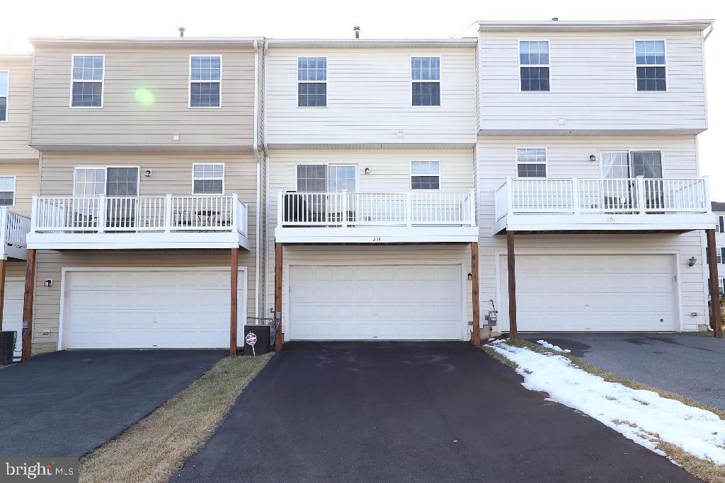 HAWTHORNE RIDGE - Residential