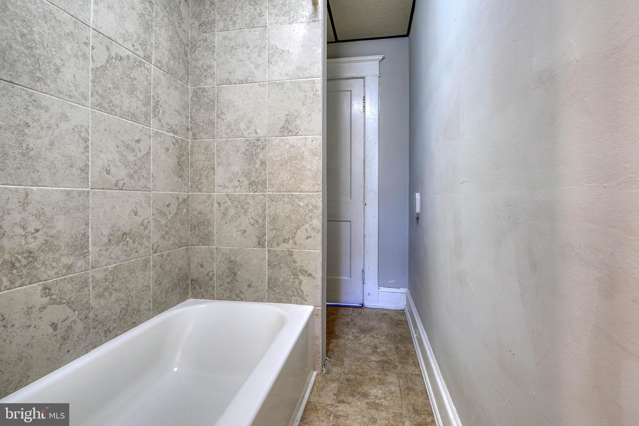 HAMILTON HEIGHTS - Residential Lease