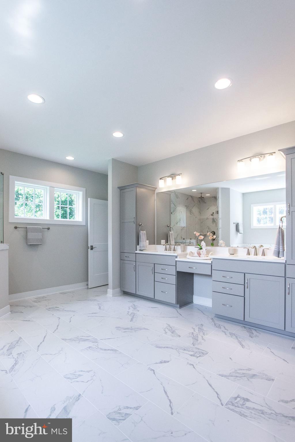 LITTLE VIENNA ESTATES - Residential