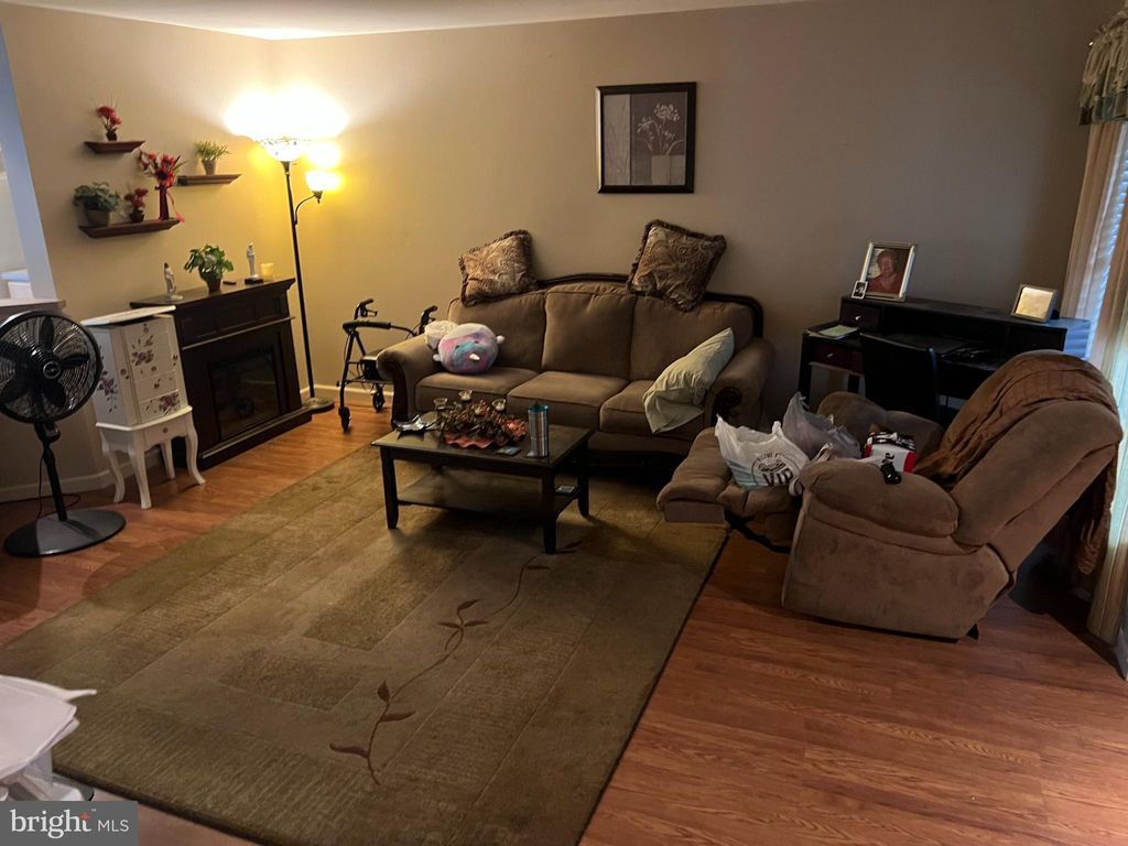Photo of 633 Canvasbach Drive, ETTERS, PA 17319 (MLS # PAYK2090486)