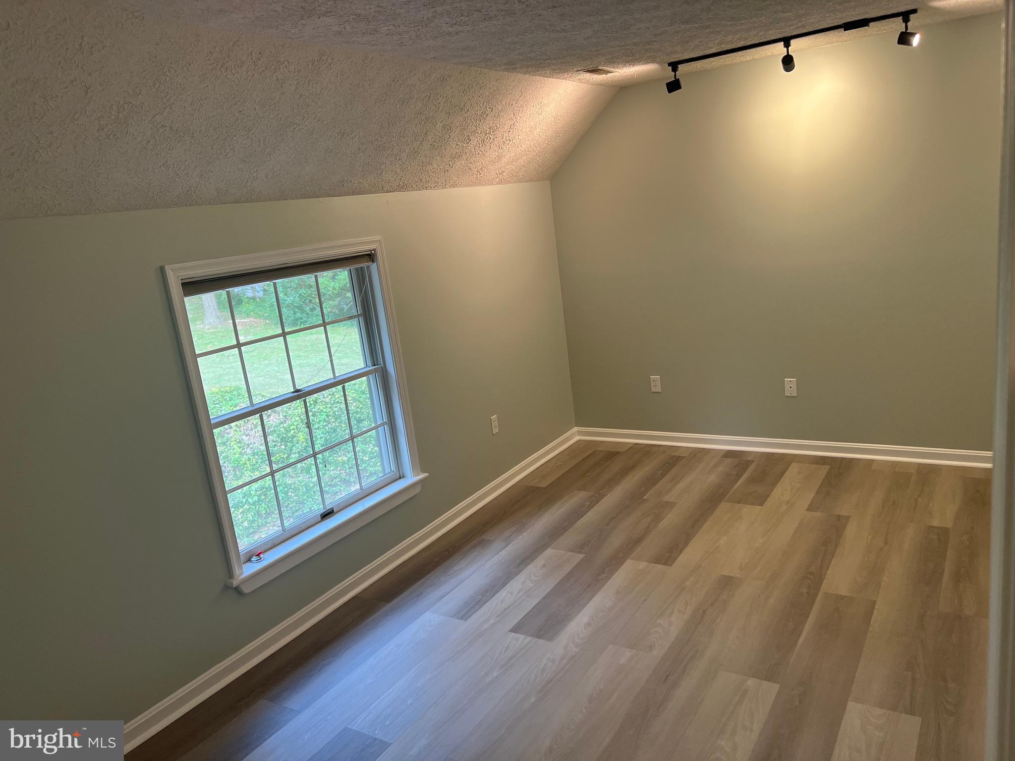 MAGOTHY BEACH - Residential Lease