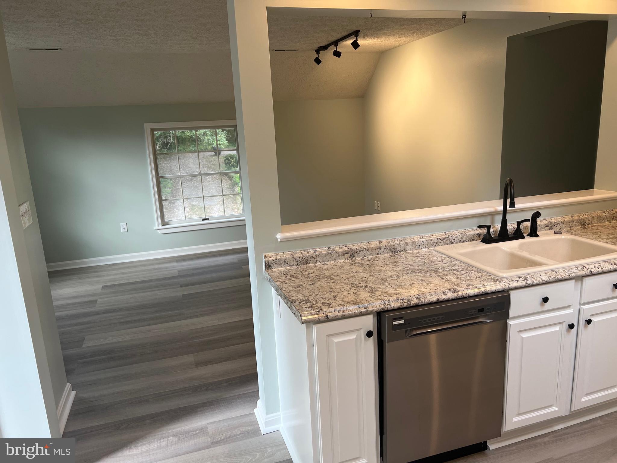 MAGOTHY BEACH - Residential Lease