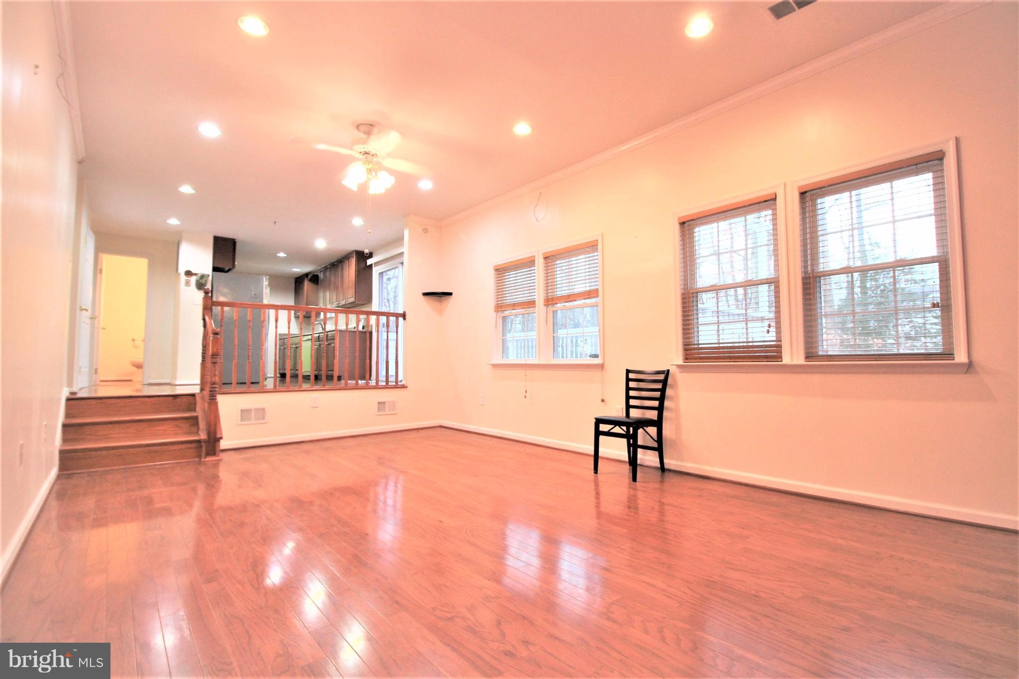 CARDINAL GLEN - Residential