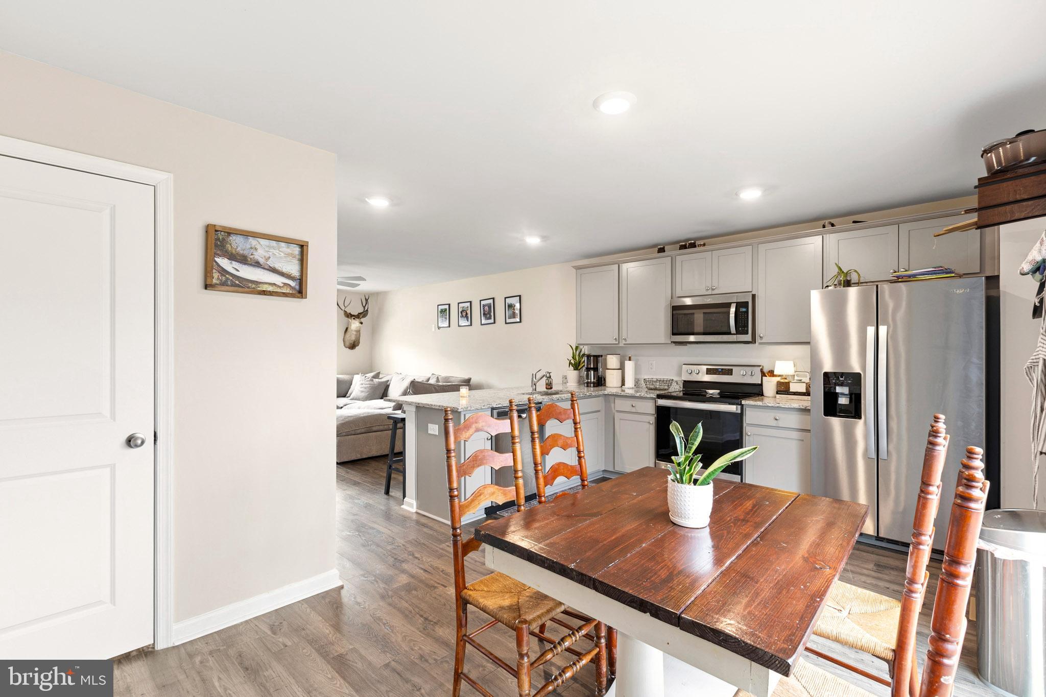 MAURY HEIGHTS - Residential