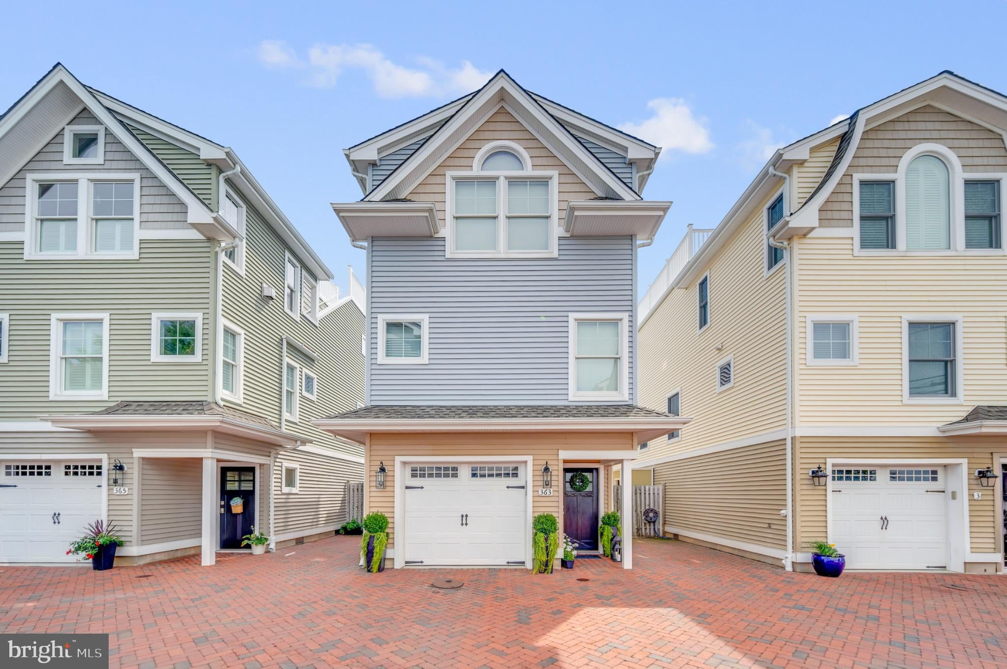 363 W 8TH STREET