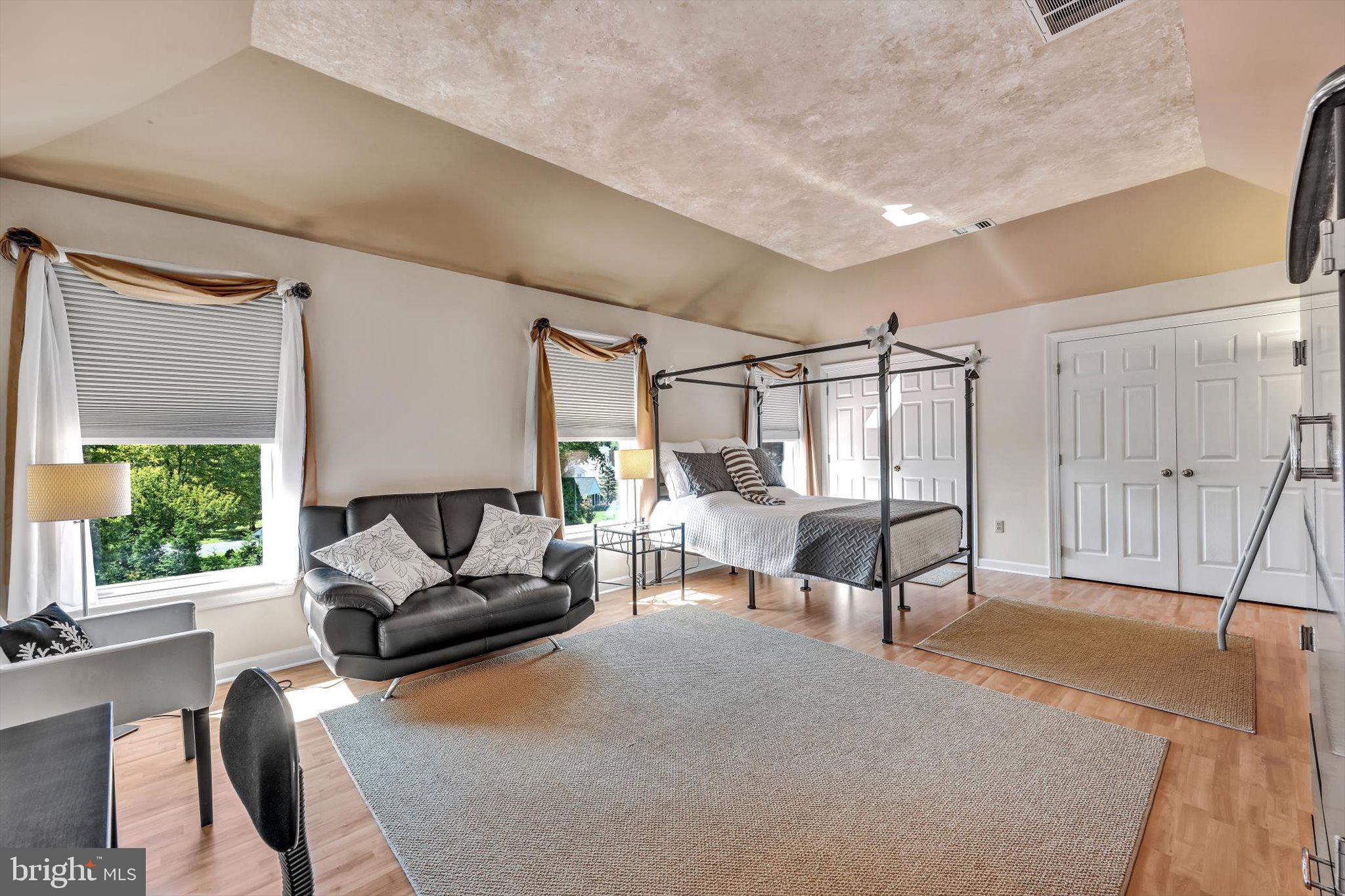 BLUE CHURCH FARMS - Residential