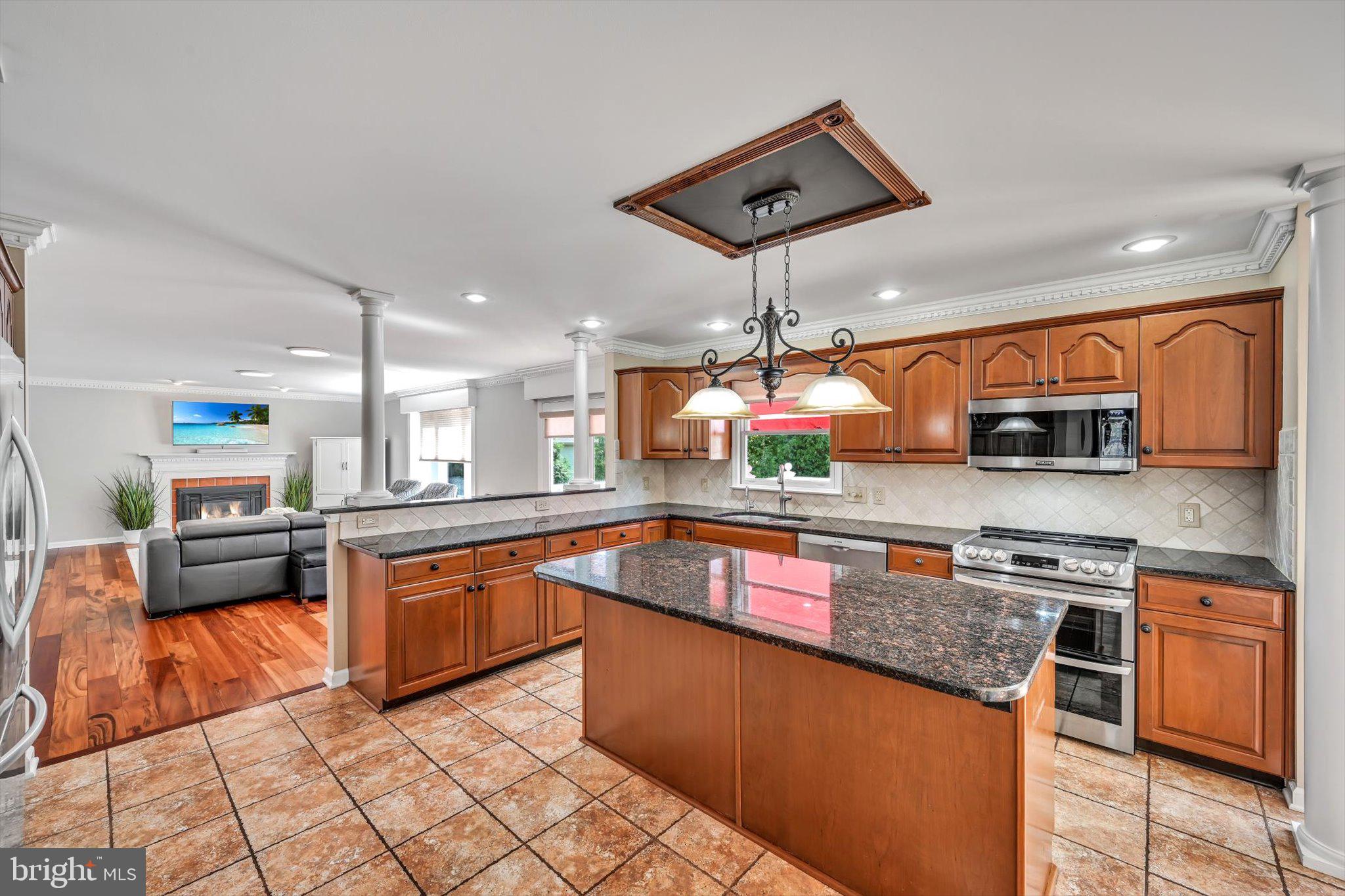 BLUE CHURCH FARMS - Residential