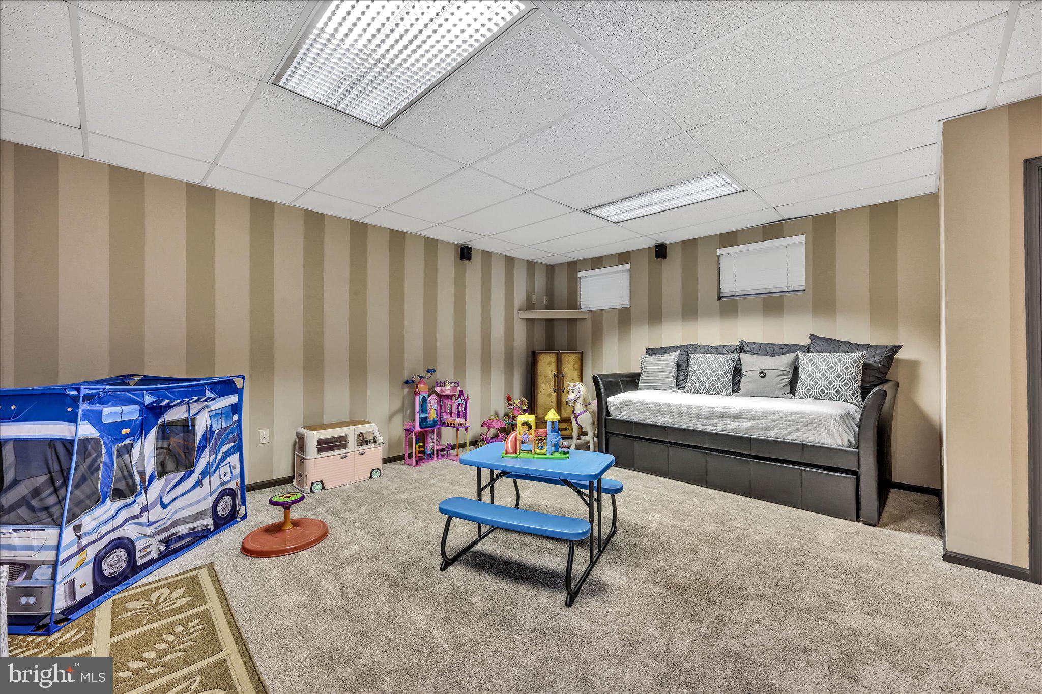 BLUE CHURCH FARMS - Residential