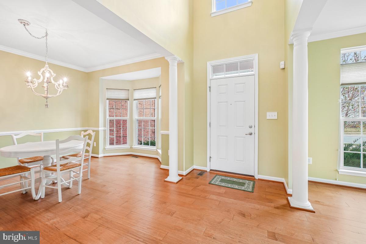 MAY'S QUARTER - Residential