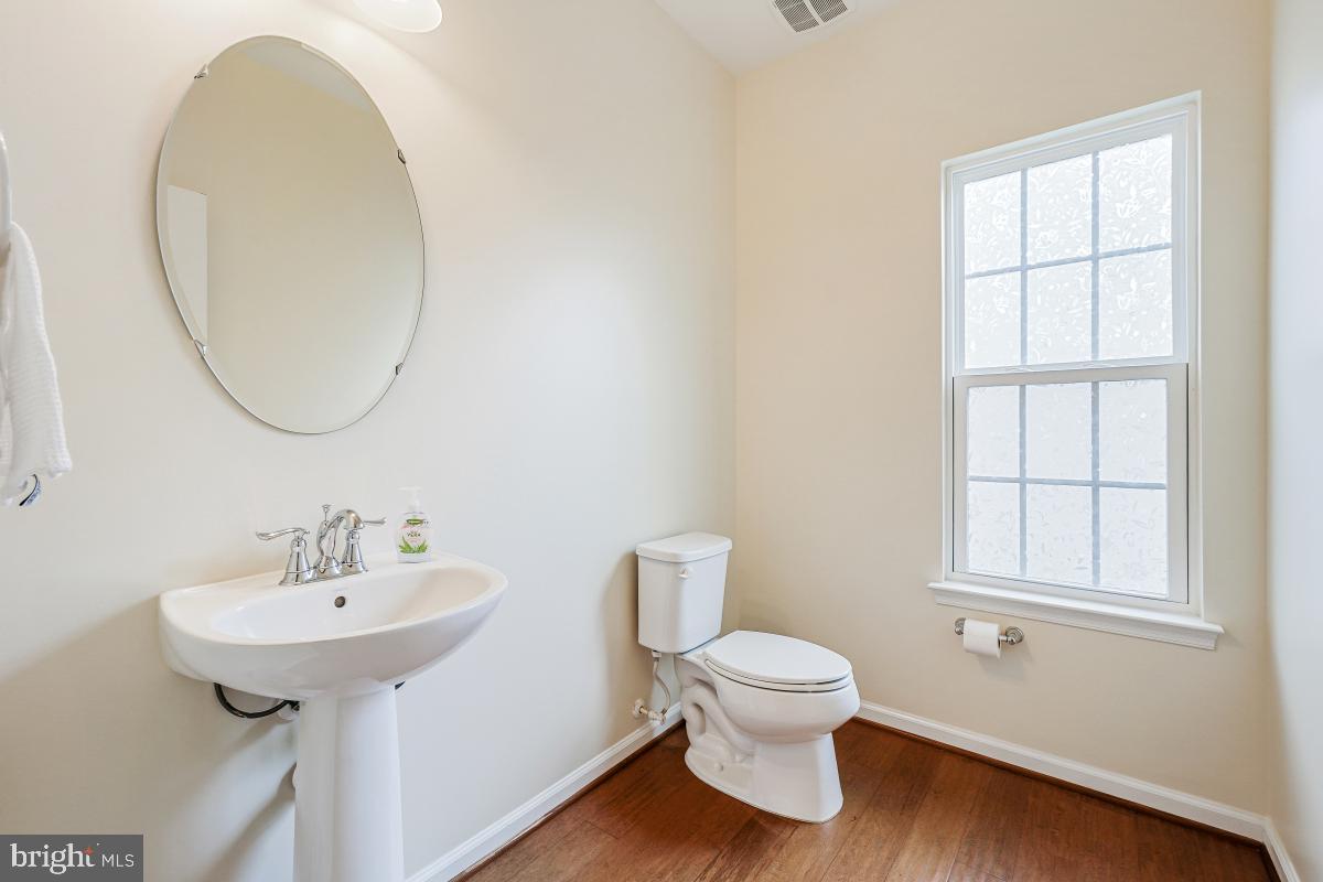 MAY'S QUARTER - Residential