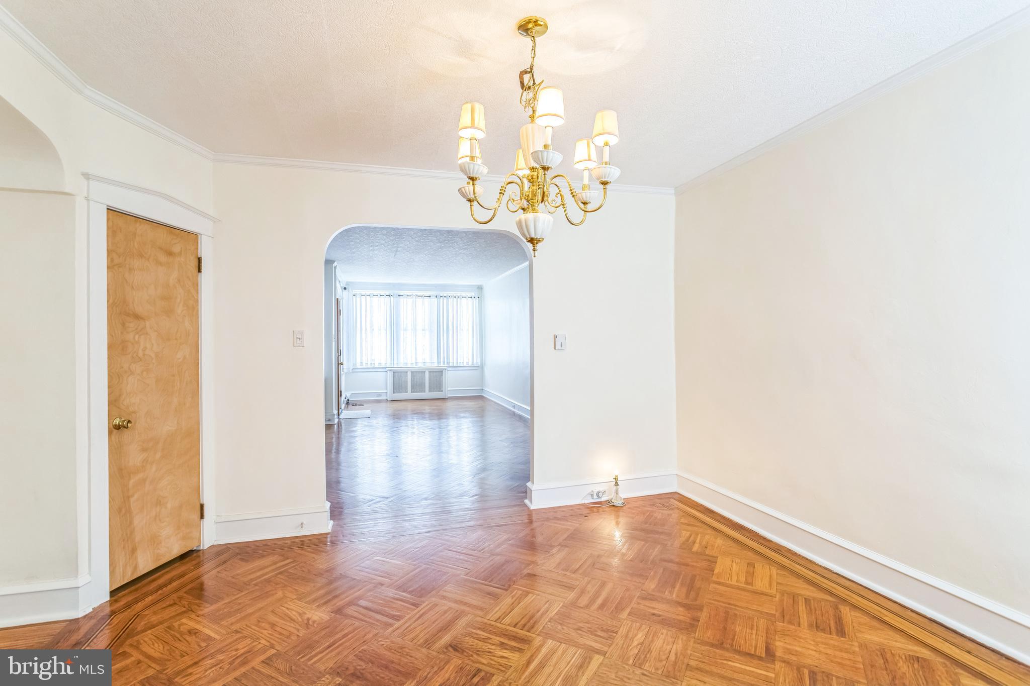 ROXBOROUGH - Residential