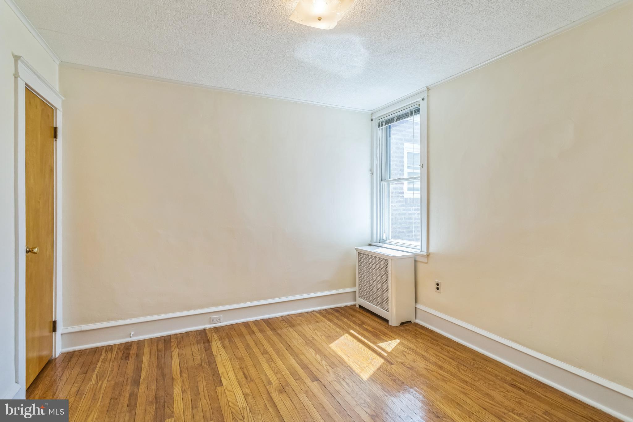 ROXBOROUGH - Residential