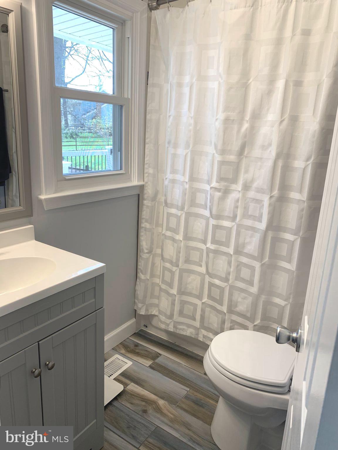 KINGS CONTRIVANCE - Residential