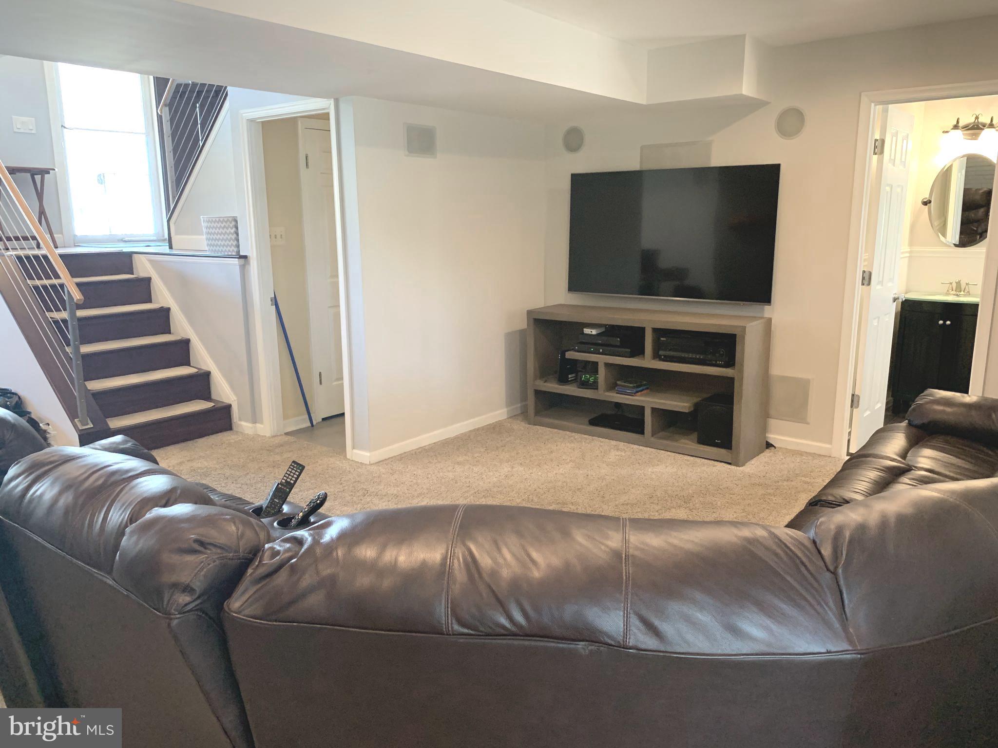 KINGS CONTRIVANCE - Residential