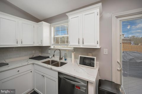 Tiny photo for 37 Woods Edge Court, STAFFORD, VA 22554 (MLS # VAST2047272)