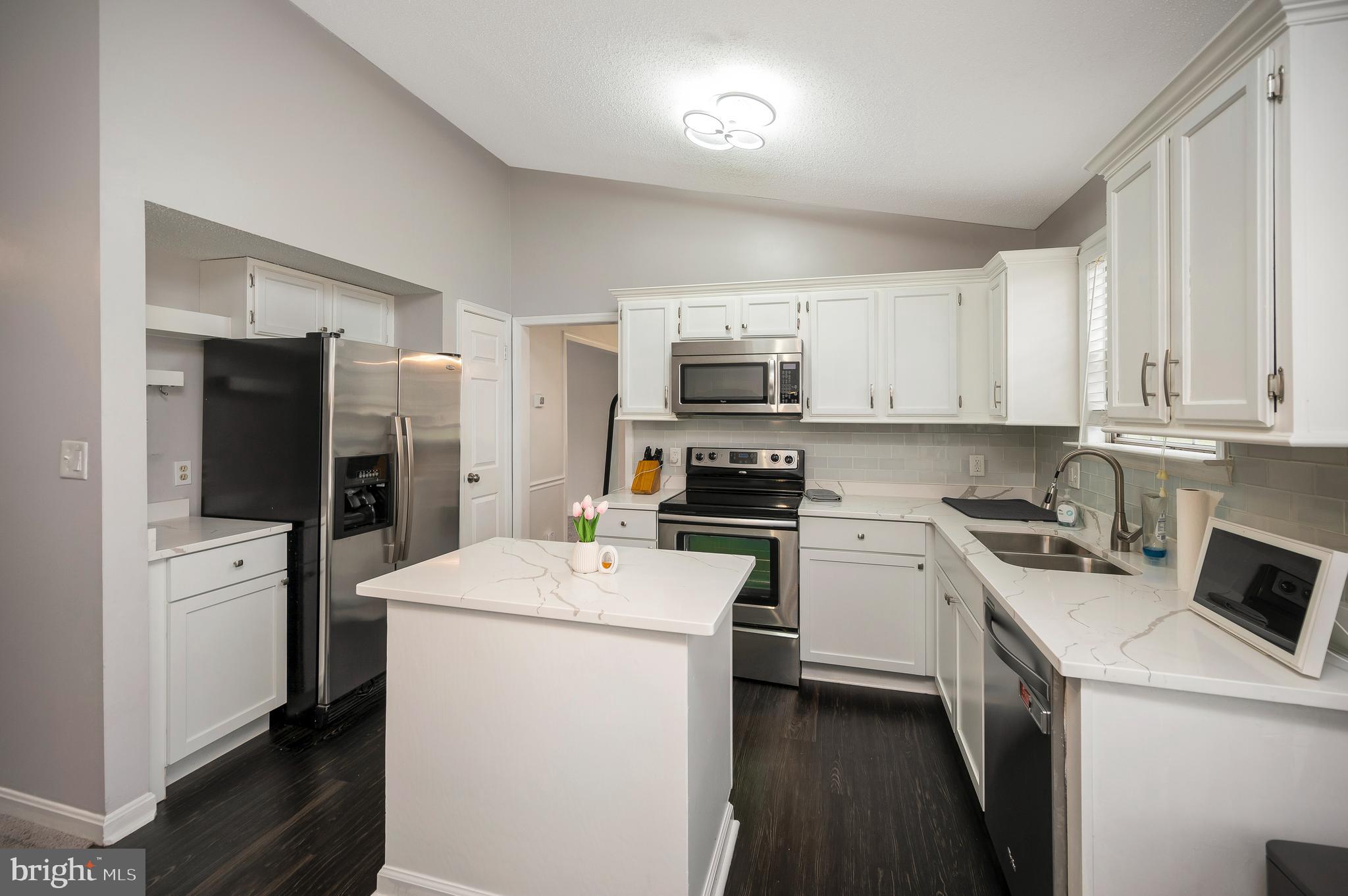 HUNTER TRAIL AT STAFFORD - Residential