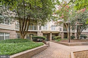 SAVOY PARK CONDOMINIUMS - Residential Lease