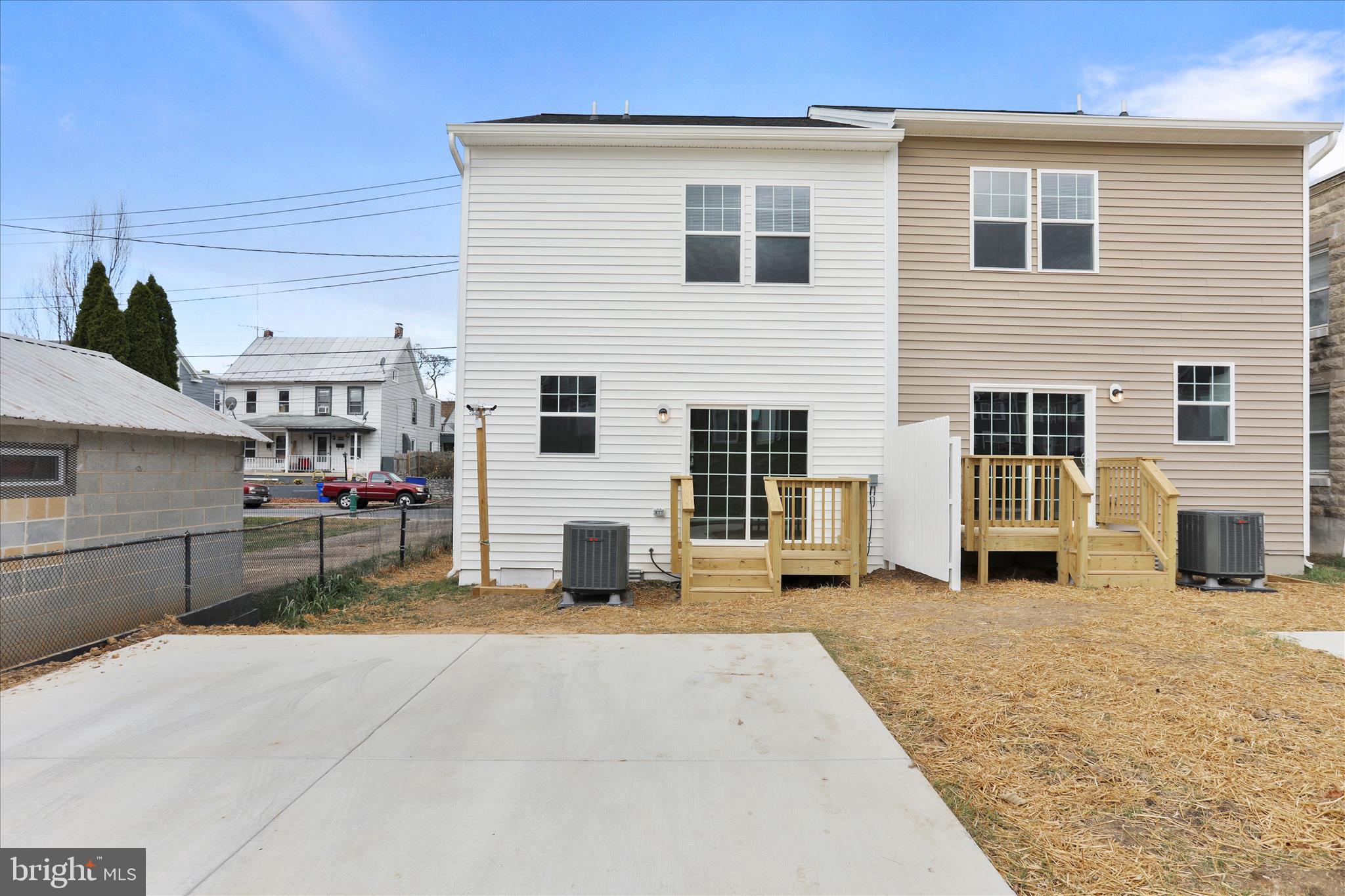 HAGERSTOWN - Residential