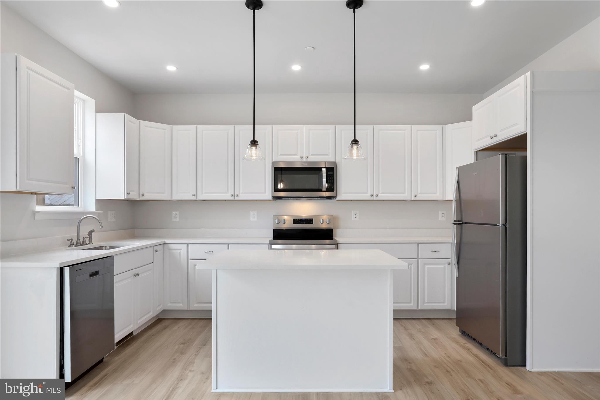 HAGERSTOWN - Residential